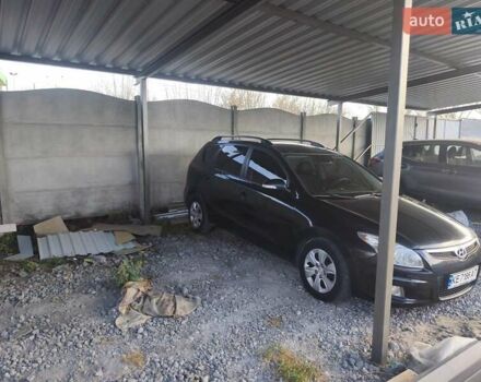 Чорний Хендай i30, об'ємом двигуна 1.58 л та пробігом 270 тис. км за 4600 $, фото 6 на Automoto.ua