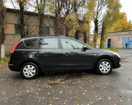 Хендай i30 2008 в Кривом Роге на Automoto.ua Черный Хендай i30, объемом двигателя 1.6 л и пробегом 235 тыс. км за 6200 $, фото 6 на Automoto.ua