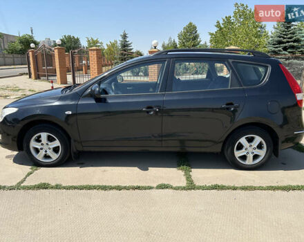 Черный Хендай i30, объемом двигателя 1.59 л и пробегом 226 тыс. км за 6500 $, фото 3 на Automoto.ua