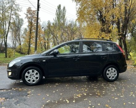 Хендай i30 2008 в Кривом Роге на Automoto.ua Черный Хендай i30, объемом двигателя 1.6 л и пробегом 235 тыс. км за 6200 $, фото 5 на Automoto.ua