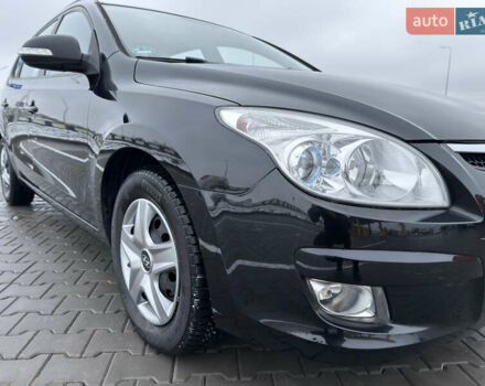 Черный Хендай i30, объемом двигателя 1.6 л и пробегом 169 тыс. км за 6150 $, фото 10 на Automoto.ua