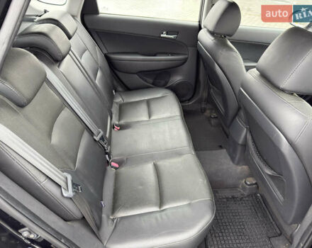 Черный Хендай i30, объемом двигателя 1.6 л и пробегом 169 тыс. км за 6150 $, фото 21 на Automoto.ua