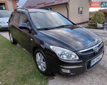 Черный Хендай i30, объемом двигателя 1.59 л и пробегом 198 тыс. км за 6400 $, фото 4 на Automoto.ua