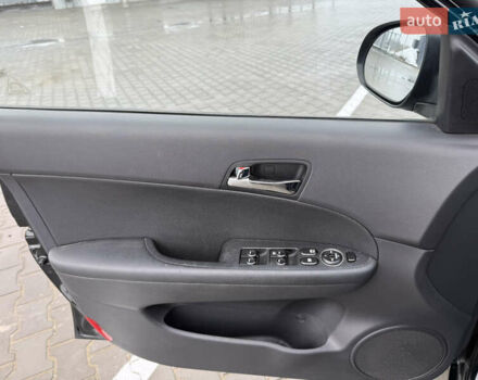 Черный Хендай i30, объемом двигателя 1.6 л и пробегом 169 тыс. км за 6150 $, фото 22 на Automoto.ua