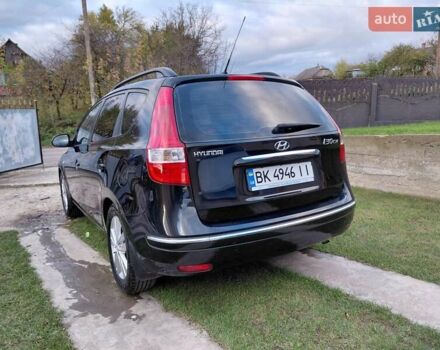 Черный Хендай i30, объемом двигателя 1.59 л и пробегом 198 тыс. км за 6400 $, фото 5 на Automoto.ua