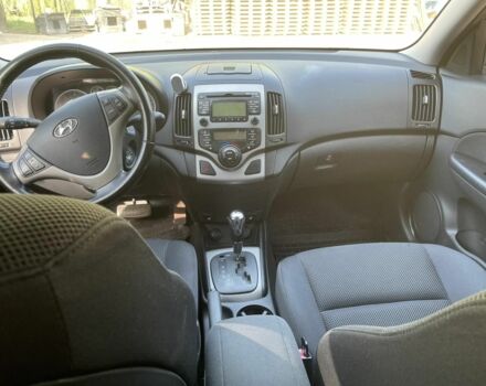 Хендай i30 2008 у Каневе на Automoto.ua Чорний Хендай i30, об'ємом двигуна 1.6 л та пробігом 230 тис. км за 5200 $, фото 3 на Automoto.ua