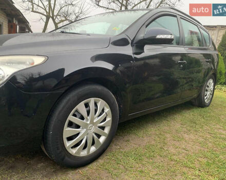 Чорний Хендай i30, об'ємом двигуна 1.59 л та пробігом 230 тис. км за 5800 $, фото 15 на Automoto.ua