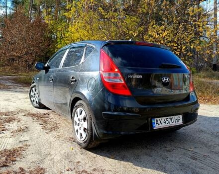 Чорний Хендай i30, об'ємом двигуна 1.4 л та пробігом 172 тис. км за 5300 $, фото 2 на Automoto.ua