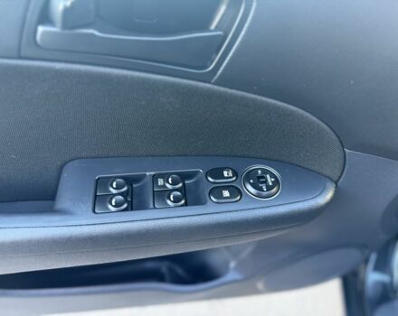 Хендай i30 2009 в Борисполе на Automoto.ua Черный Хендай i30, объемом двигателя 1.6 л и пробегом 229 тыс. км за 7000 $, фото 10 на Automoto.ua