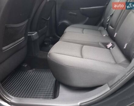 Черный Хендай i30, объемом двигателя 1.4 л и пробегом 216 тыс. км за 6300 $, фото 36 на Automoto.ua