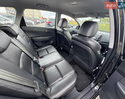 Черный Хендай i30, объемом двигателя 1.6 л и пробегом 187 тыс. км за 6900 $, фото 33 на Automoto.ua