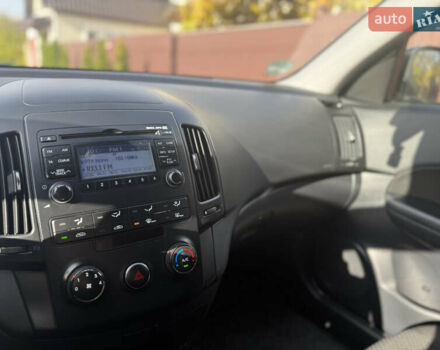 Хендай i30 2009 в Борисполе на Automoto.ua Черный Хендай i30, объемом двигателя 1.4 л и пробегом 146 тыс. км за 6800 $, фото 17 на Automoto.ua