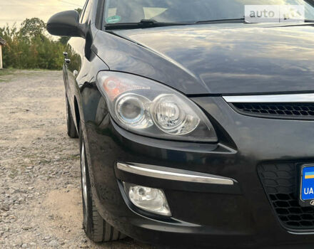 Чорний Хендай i30, об'ємом двигуна 1.59 л та пробігом 247 тис. км за 6250 $, фото 28 на Automoto.ua