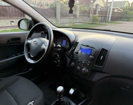 Хендай i30 2009 в Борисполе на Automoto.ua Черный Хендай i30, объемом двигателя 1.6 л и пробегом 229 тыс. км за 6700 $, фото 16 на Automoto.ua
