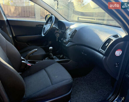 Хендай i30 2009 в Борисполе на Automoto.ua Черный Хендай i30, объемом двигателя 1.6 л и пробегом 229 тыс. км за 7000 $, фото 35 на Automoto.ua