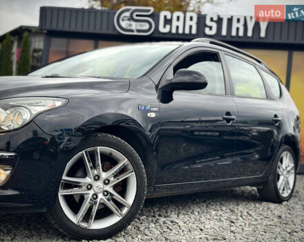 Черный Хендай i30, объемом двигателя 1.6 л и пробегом 187 тыс. км за 6900 $, фото 10 на Automoto.ua