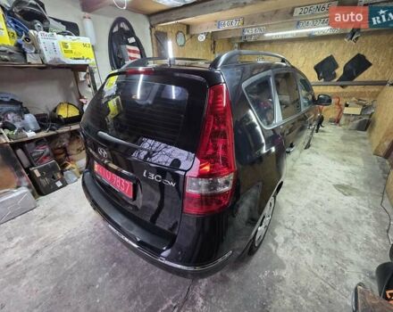 Чорний Хендай i30, об'ємом двигуна 1.6 л та пробігом 231 тис. км за 5600 $, фото 2 на Automoto.ua