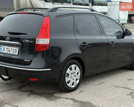 Черный Хендай i30, объемом двигателя 1.6 л и пробегом 265 тыс. км за 5900 $, фото 5 на Automoto.ua