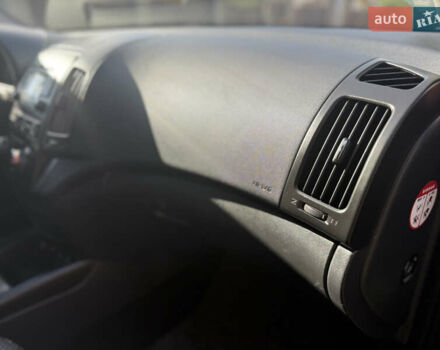 Хендай i30 2009 в Борисполе на Automoto.ua Черный Хендай i30, объемом двигателя 1.4 л и пробегом 146 тыс. км за 6800 $, фото 26 на Automoto.ua