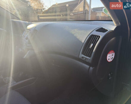 Хендай i30 2009 в Борисполе на Automoto.ua Черный Хендай i30, объемом двигателя 1.6 л и пробегом 229 тыс. км за 7000 $, фото 37 на Automoto.ua