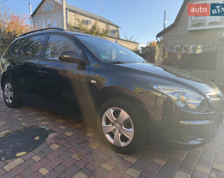 Хендай i30 2009 в Борисполе на Automoto.ua Черный Хендай i30, объемом двигателя 1.6 л и пробегом 229 тыс. км за 7000 $, фото 21 на Automoto.ua