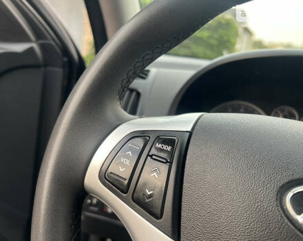 Чорний Хендай i30, об'ємом двигуна 1.59 л та пробігом 247 тис. км за 6250 $, фото 53 на Automoto.ua