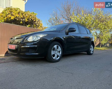 Хендай i30 2009 в Борисполе на Automoto.ua Черный Хендай i30, объемом двигателя 1.6 л и пробегом 229 тыс. км за 7000 $, фото 8 на Automoto.ua
