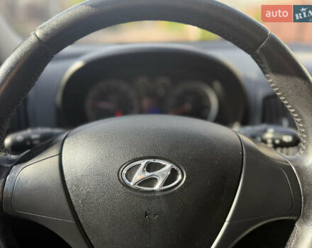 Хендай i30 2009 в Борисполе на Automoto.ua Черный Хендай i30, объемом двигателя 1.4 л и пробегом 146 тыс. км за 6800 $, фото 15 на Automoto.ua