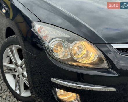 Черный Хендай i30, объемом двигателя 1.6 л и пробегом 187 тыс. км за 6900 $, фото 13 на Automoto.ua