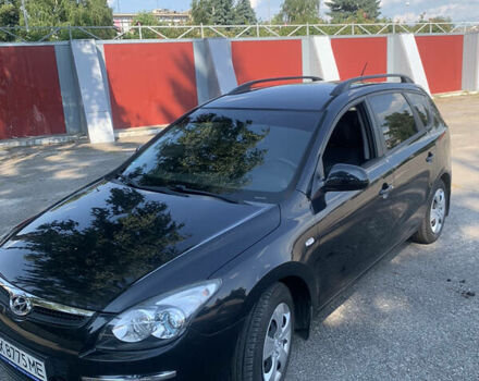 Черный Хендай i30, объемом двигателя 1.4 л и пробегом 92 тыс. км за 5800 $, фото 2 на Automoto.ua