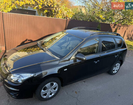Хендай i30 2009 в Борисполе на Automoto.ua Черный Хендай i30, объемом двигателя 1.6 л и пробегом 229 тыс. км за 7000 $, фото 12 на Automoto.ua