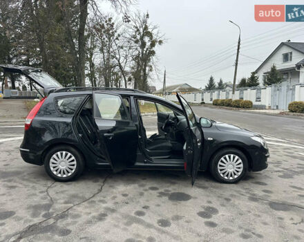 Черный Хендай i30, объемом двигателя 1.4 л и пробегом 199 тыс. км за 5599 $, фото 52 на Automoto.ua