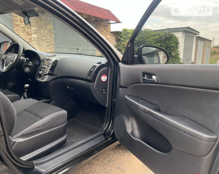 Чорний Хендай i30, об'ємом двигуна 1.59 л та пробігом 247 тис. км за 6250 $, фото 40 на Automoto.ua