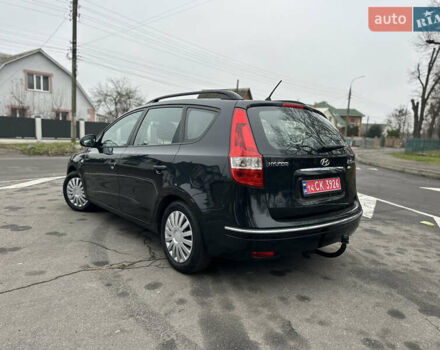 Черный Хендай i30, объемом двигателя 1.4 л и пробегом 199 тыс. км за 5599 $, фото 24 на Automoto.ua