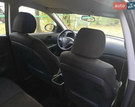 Хендай i30 2009 у Черкасах на Automoto.ua Чорний Хендай i30, об'ємом двигуна 1.4 л та пробігом 188 тис. км за 6150 $, фото 12 на Automoto.ua