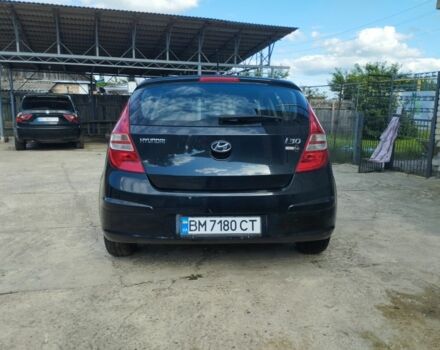 Черный Хендай i30, объемом двигателя 1.4 л и пробегом 163 тыс. км за 5300 $, фото 5 на Automoto.ua
