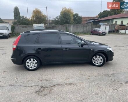 Хендай i30 2009 в Чернигове на Automoto.ua Черный Хендай i30, объемом двигателя 1.6 л и пробегом 262 тыс. км за 5600 $, фото 5 на Automoto.ua