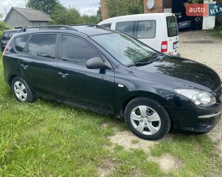 Черный Хендай i30, объемом двигателя 1.6 л и пробегом 253 тыс. км за 5000 $, фото 1 на Automoto.ua