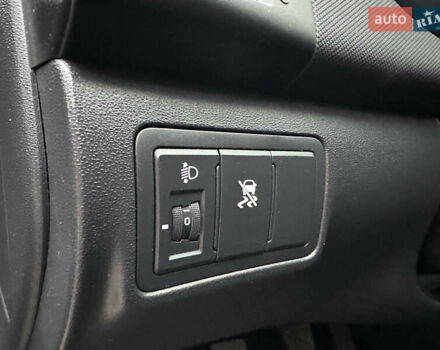 Черный Хендай i30, объемом двигателя 1.4 л и пробегом 199 тыс. км за 5599 $, фото 35 на Automoto.ua