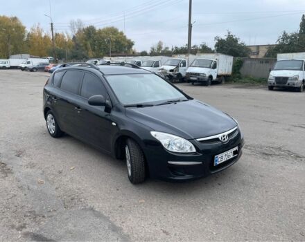 Черный Хендай i30, объемом двигателя 1.6 л и пробегом 262 тыс. км за 5600 $, фото 2 на Automoto.ua