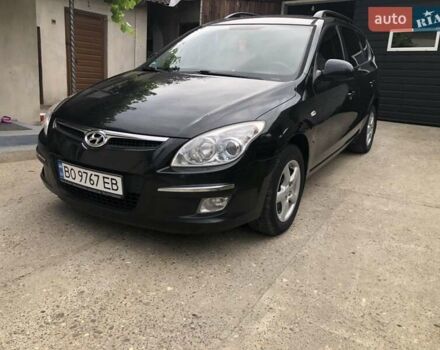 Чорний Хендай i30, об'ємом двигуна 1.58 л та пробігом 260 тис. км за 6000 $, фото 4 на Automoto.ua