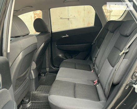 Чорний Хендай i30, об'ємом двигуна 1.59 л та пробігом 247 тис. км за 6250 $, фото 36 на Automoto.ua