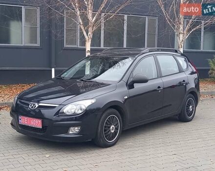 Черный Хендай i30, объемом двигателя 1.4 л и пробегом 216 тыс. км за 6300 $, фото 8 на Automoto.ua