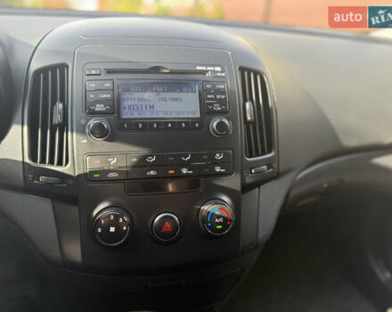 Хендай i30 2009 в Борисполе на Automoto.ua Черный Хендай i30, объемом двигателя 1.4 л и пробегом 146 тыс. км за 6800 $, фото 19 на Automoto.ua