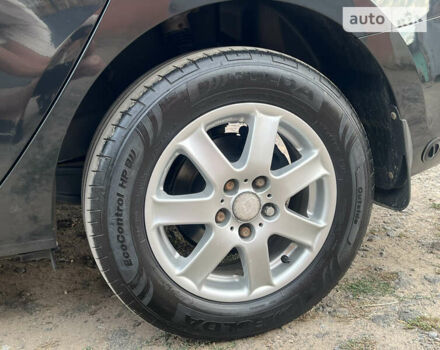 Чорний Хендай i30, об'ємом двигуна 1.59 л та пробігом 247 тис. км за 6250 $, фото 23 на Automoto.ua