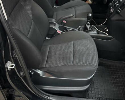 Черный Хендай i30, объемом двигателя 1.58 л и пробегом 243 тыс. км за 5500 $, фото 13 на Automoto.ua