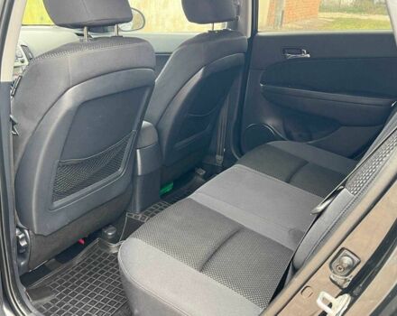 Черный Хендай i30, объемом двигателя 1.6 л и пробегом 265 тыс. км за 6200 $, фото 16 на Automoto.ua