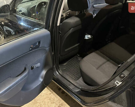 Черный Хендай i30, объемом двигателя 1.58 л и пробегом 243 тыс. км за 5500 $, фото 23 на Automoto.ua