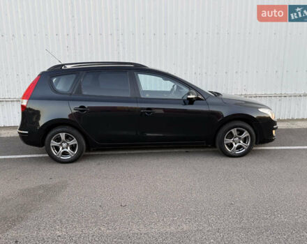 Чорний Хендай i30, об'ємом двигуна 1.6 л та пробігом 198 тис. км за 6400 $, фото 9 на Automoto.ua