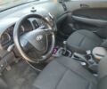 Черный Хендай i30, объемом двигателя 1.4 л и пробегом 163 тыс. км за 5300 $, фото 9 на Automoto.ua